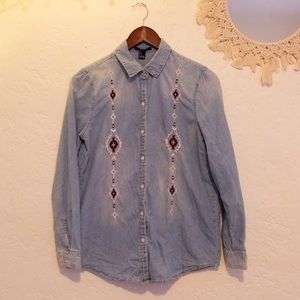 Forever 21 denim embroidered button up size S
